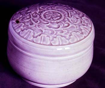 Celedon Lidded Pot